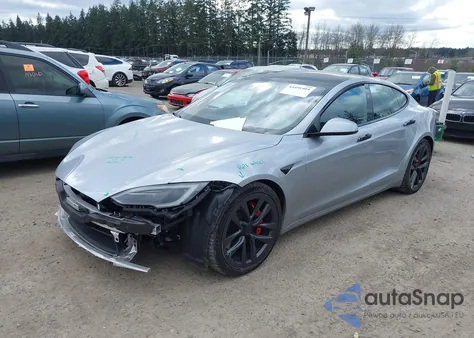2025 Tesla Model S Plaid z USA, uszkodzony, nr VIN 5YJSA1E69SF547832